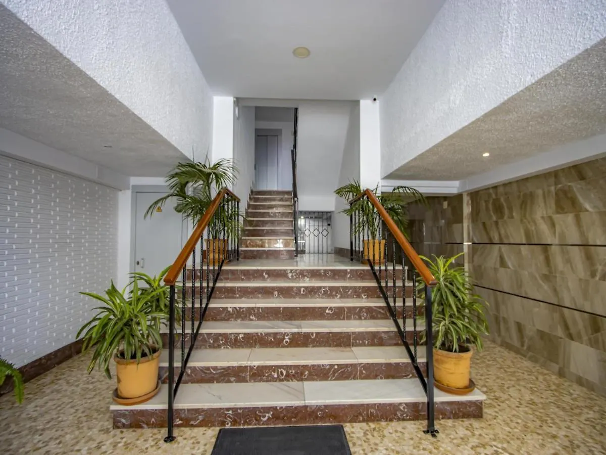 Sol Torrecilla Studio Nerja 0*,